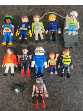 Playmobil Lot Of 11 Figures